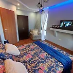 Mila Vip בנסקו
